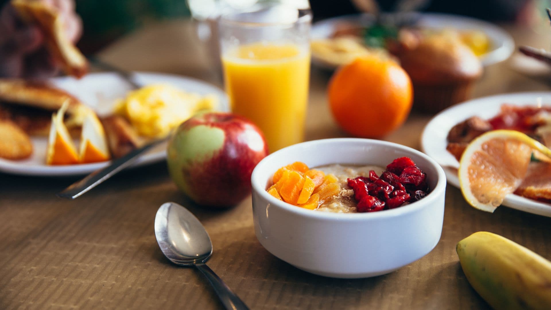 Doit-on prendre un petit-déjeuner avant de s’entraîner le matin ?